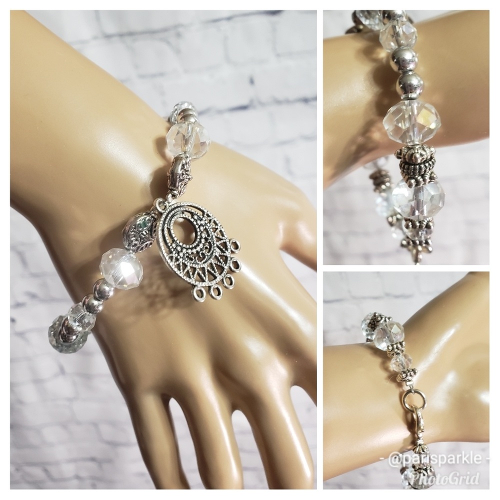 🌟MOVED SEE COMMENT🌟Handmade Silvertoned Bracelet